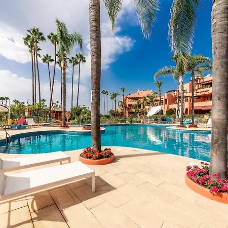 Mediterranean Bliss - 3 Bedroom Ground Floor 公寓 埃斯特波纳