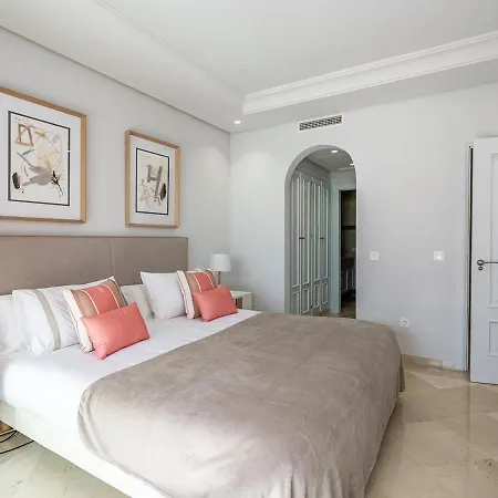 Mediterranean Bliss - 3 Bedroom Ground Floor 埃斯特波纳